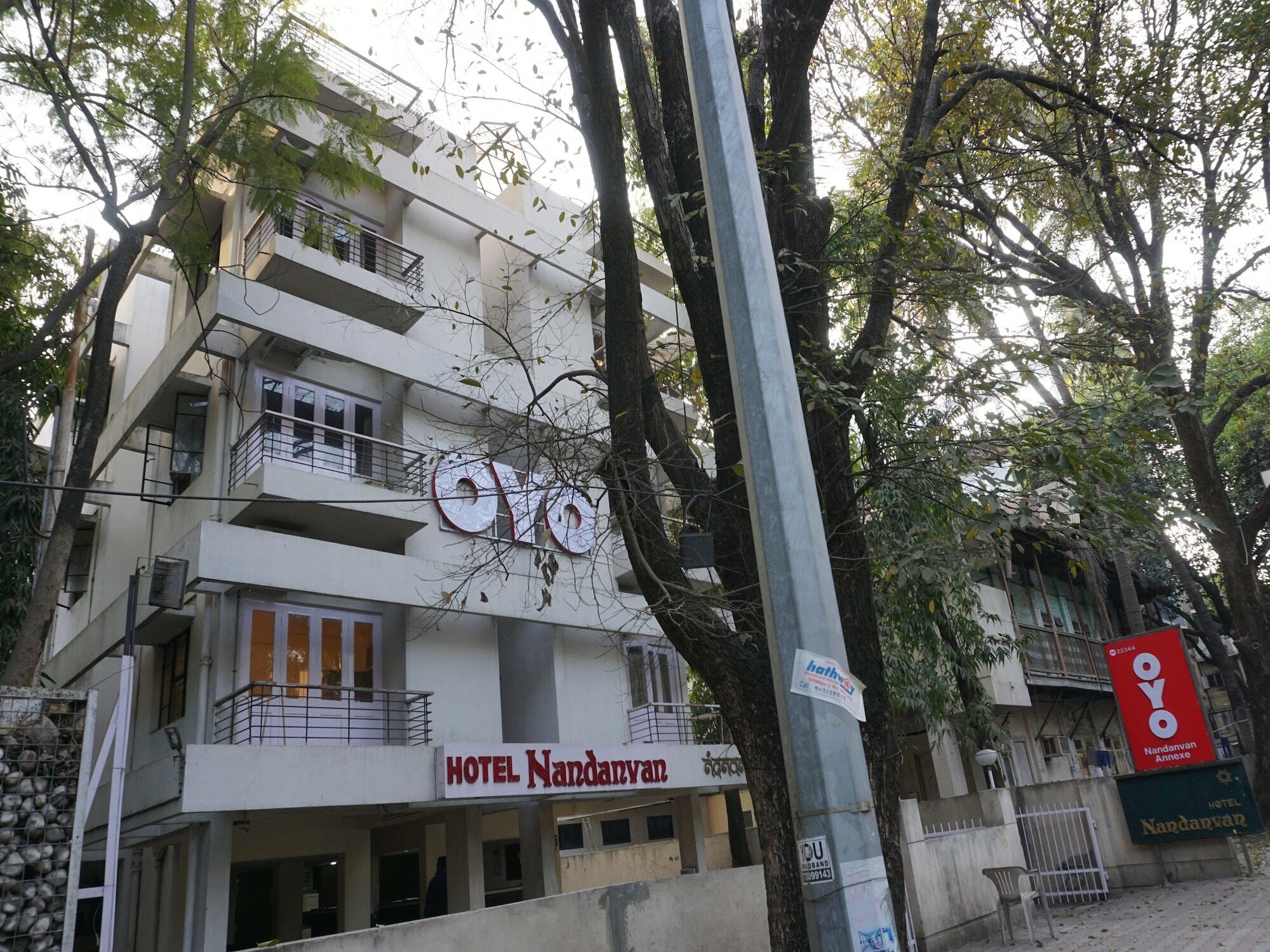Oyo 22312 Nandanvan 3* Pune